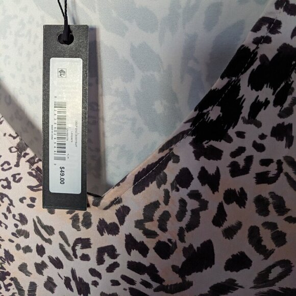 Steve Madden Leopard Long Sleeved Bodysuit Sz lrg NWT - Picture 4 of 7